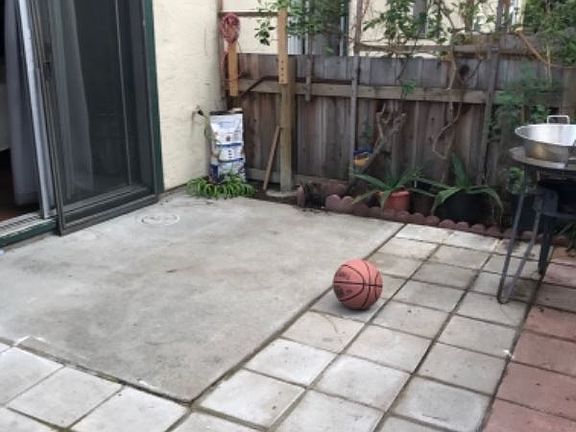 4th image of 3004 Flint St #57