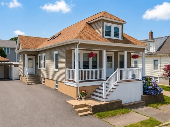 109 Stephen St, Dartmouth, MA 02748