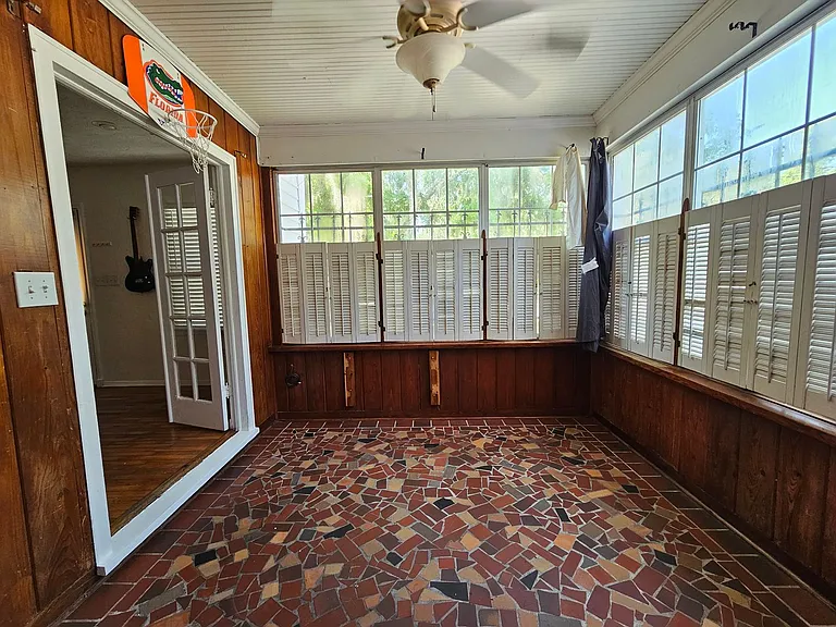 1822 NW 6th Ave — Photo 12