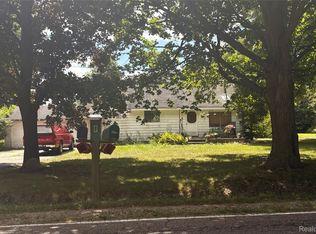 6220 E Carpenter Rd, Flint, MI 48506