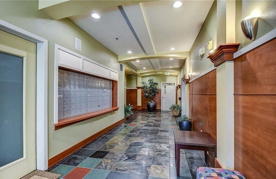 Common area after entering the gate of the building.