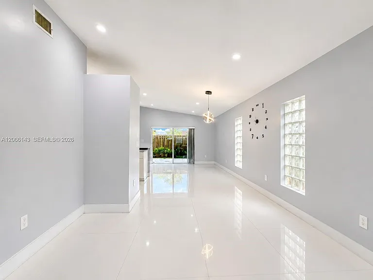9720 SW 164th Ave — Photo 3