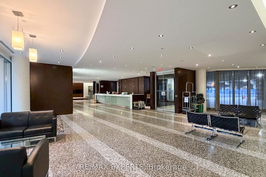 Apartment in Toronto, St Lawrence-East Bayfront-The Islands, Golden Horseshoe - View 4
