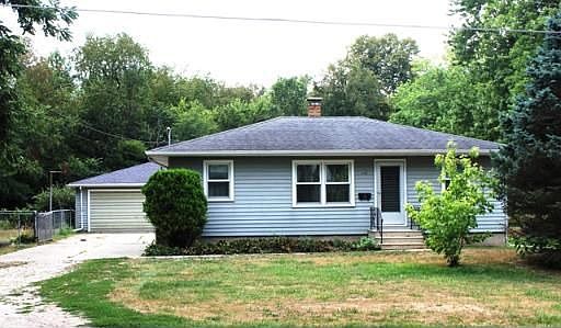 1st image of 119 E Franklin St