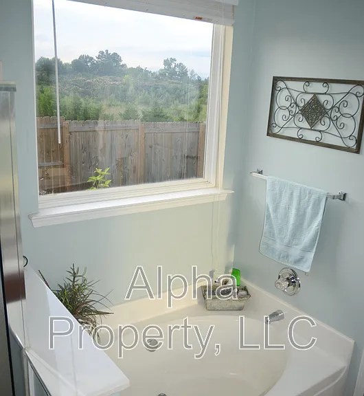 135 Raven Hill Way — Photo 11