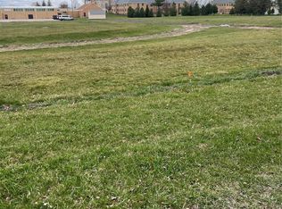 1001 W 13th St, Vinton, IA 52349