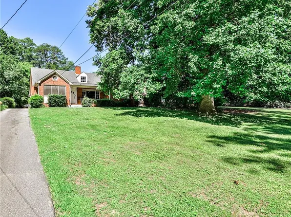 3654 Kingsboro Rd NE, Atlanta, GA 30319