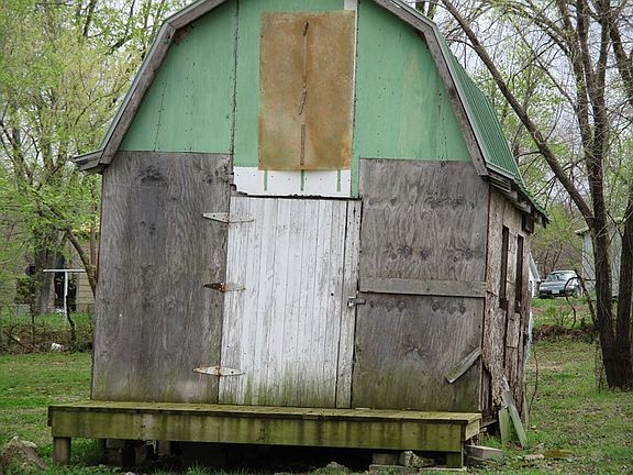 4th image of 430 W Martin St
