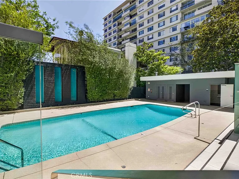 838 N Doheny Dr #505 — Photo 36