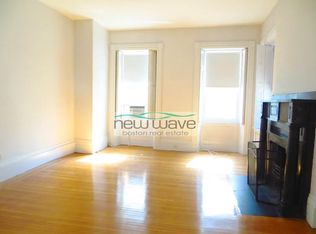 95 Mount Vernon St #11, West Roxbury, MA 02132