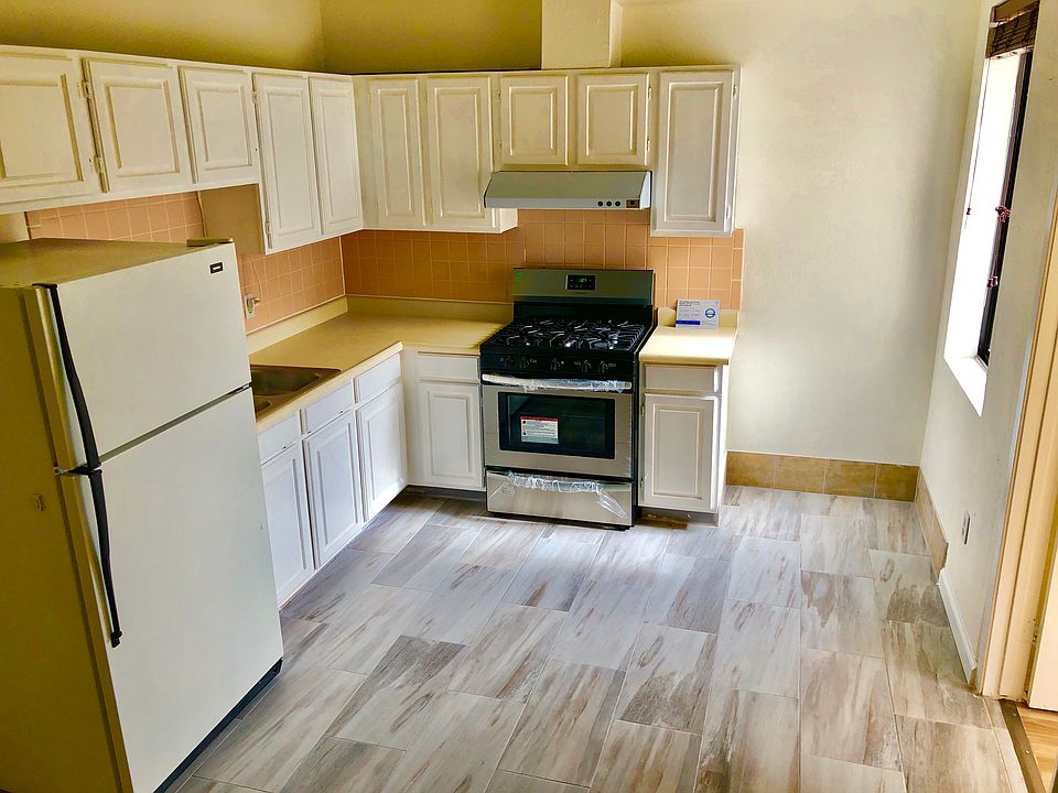 1st image of 573 37th Ave APT 1