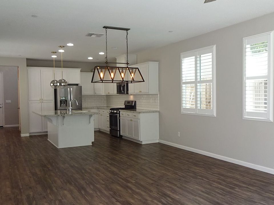 1st image of 1702 Brodea Ln