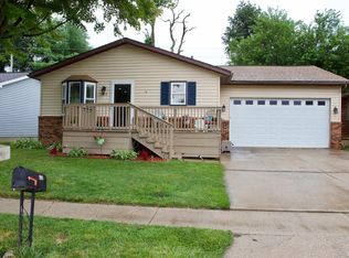 213 Buckhorn Dr, Springfield, IL 62707