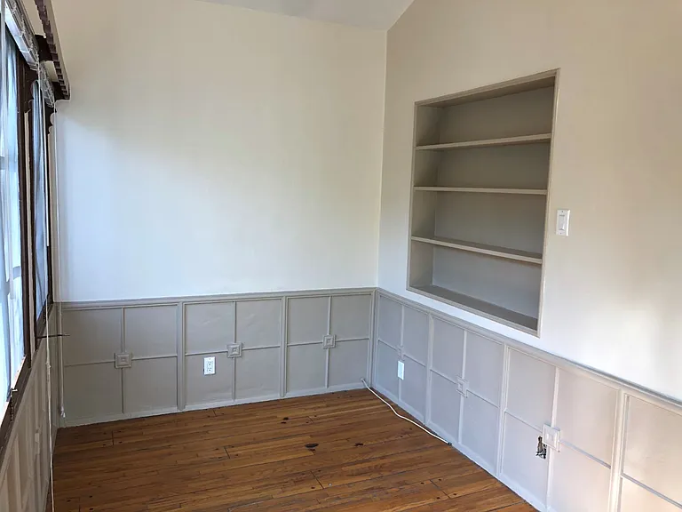 6300 W Olympic Blvd — Photo 11