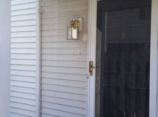 22633 Martin Rd, Saint Clair Shores, MI 48081
