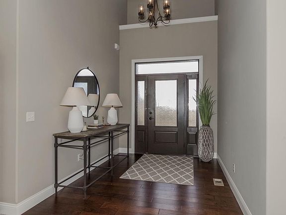 3rd image of 15953 Belfry Dr