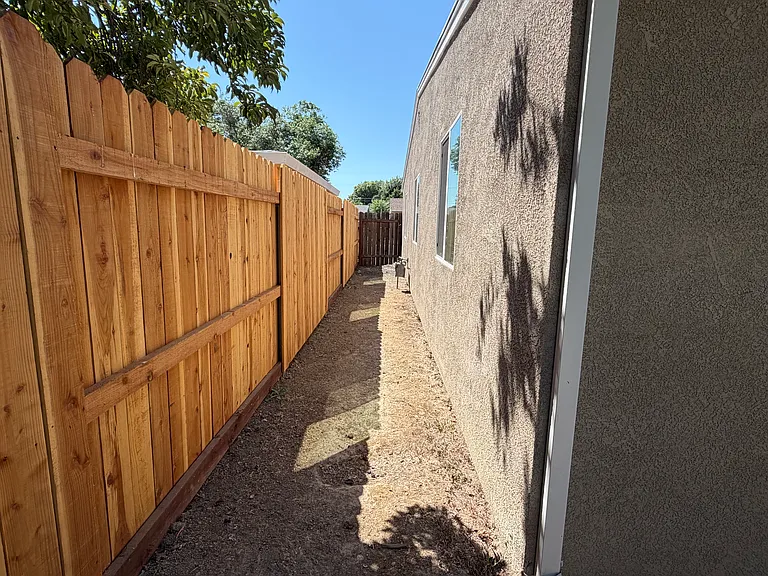 761 Greenwood Ave — Photo 10