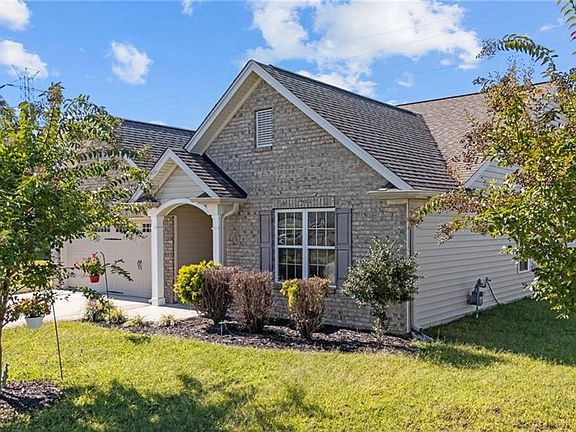 3rd image of 171 Bald Cypress Dr