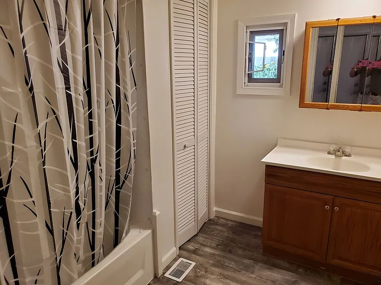 457 Malibu Dr — Photo 8