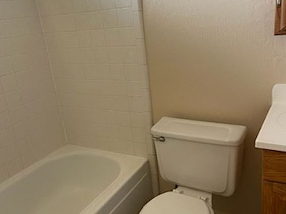 5th image of 5519-5557 E Helen St #4651FC438