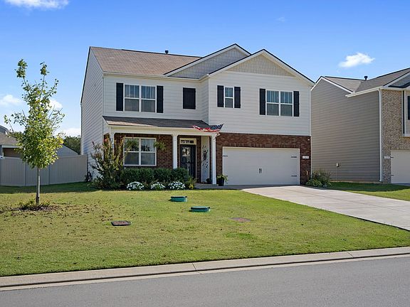 3rd image of 105 William Dylan Dr