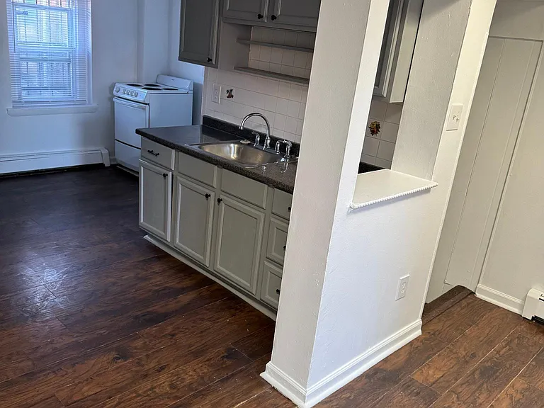 424 E Girard Ave #3 — Photo 9