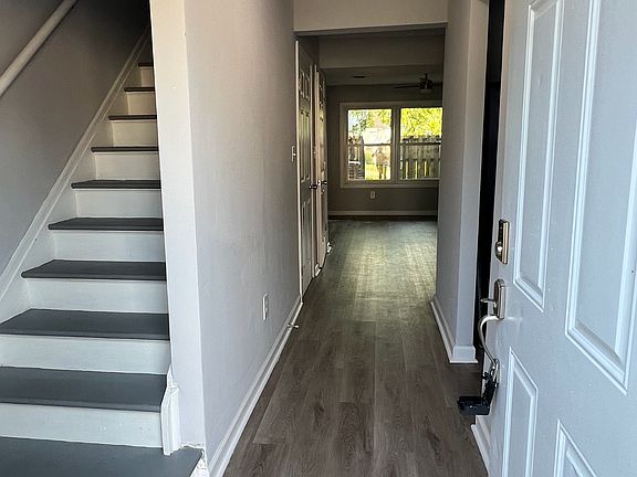 2nd image of 1510 Darren Cir