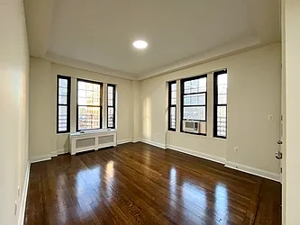 Rented by Moises Farhart, LREB