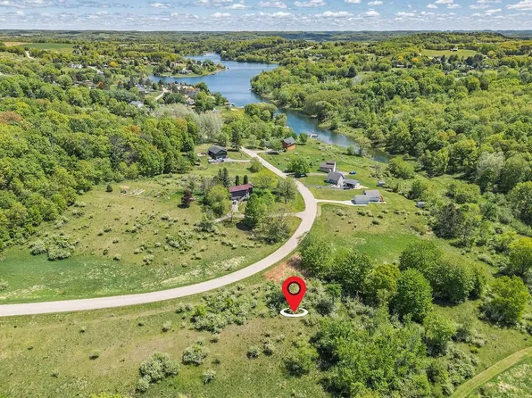 L121 Staghorn Black Forest Drive #121, La Valle, WI 53941