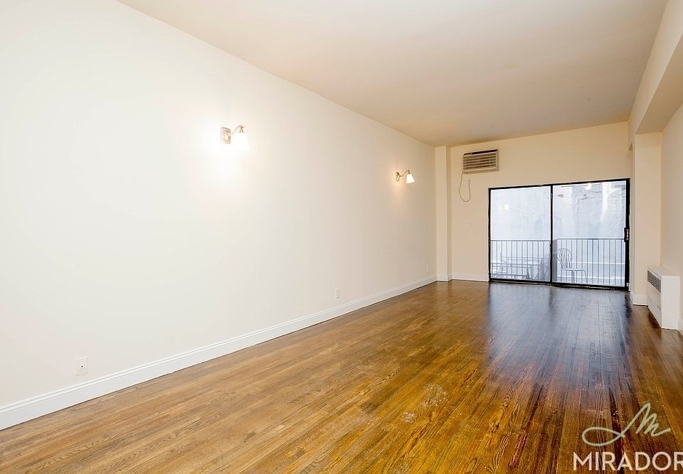 1st image of 10 E 13th St APT 4E