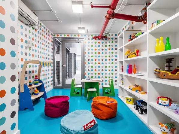 175 West 95th Street image 19 of 20