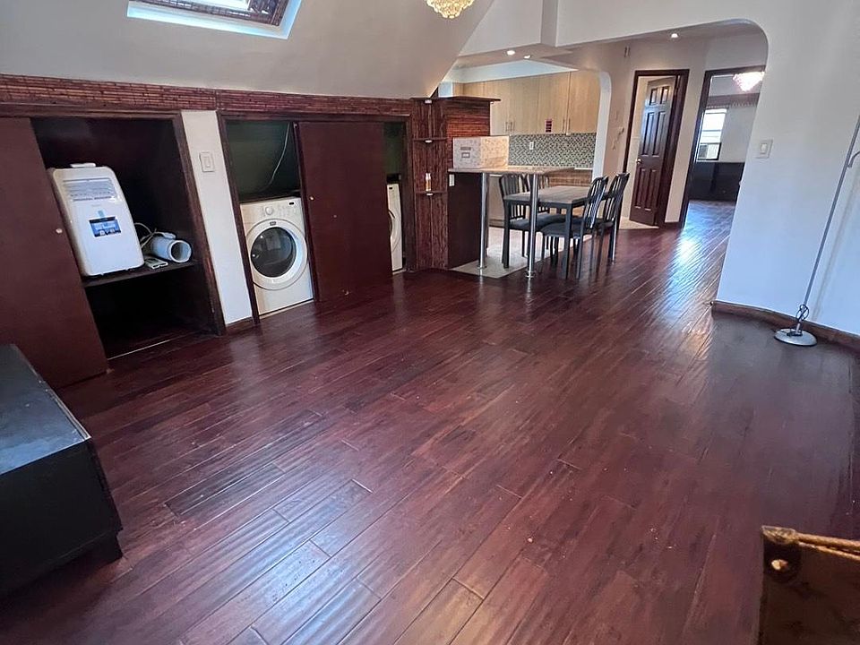1st image of 19637 49th Ave Floor 2