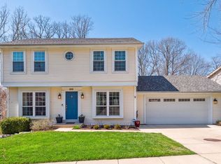 345 Wind Grove Rd, Saint Louis, MO 63122