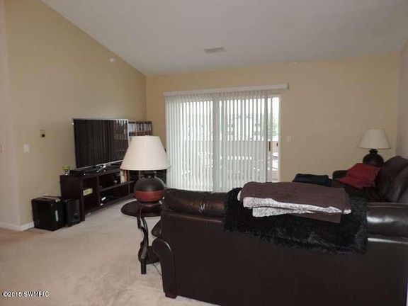 5th image of 5883 Crosswinds Dr Unit 34