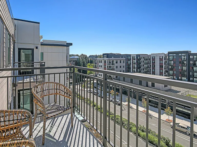 Terrace Station Apartments — Photo 28