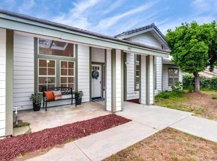 447 Waxflower Ln, Fallbrook, CA 92028