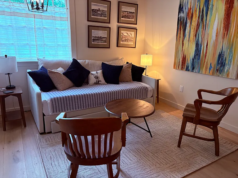 15 Lexington Rd #15 — Photo 3