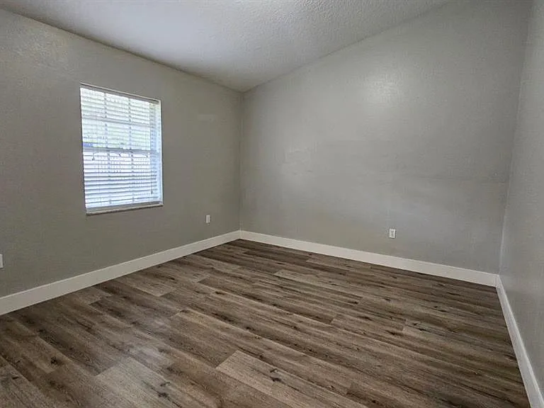 18720 Oak Way Dr — Photo 22