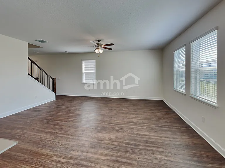 1018 Walden Pond Dr — Photo 9