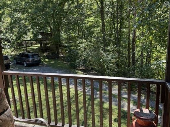3rd image of 121 Lycans Ln