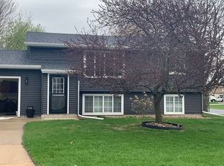 915 4th St NE, Kasson, MN 55944