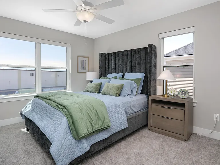 777 Canterbury Ln — Photo 13
