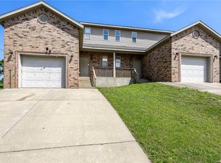 601 SW Loudon Dr, Bentonville, AR 72712