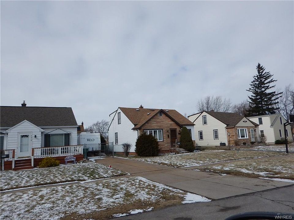 2nd image of 4606 Chapman Pkwy
