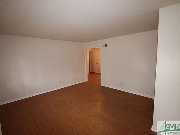 2nd image of 105 Jasper Dr