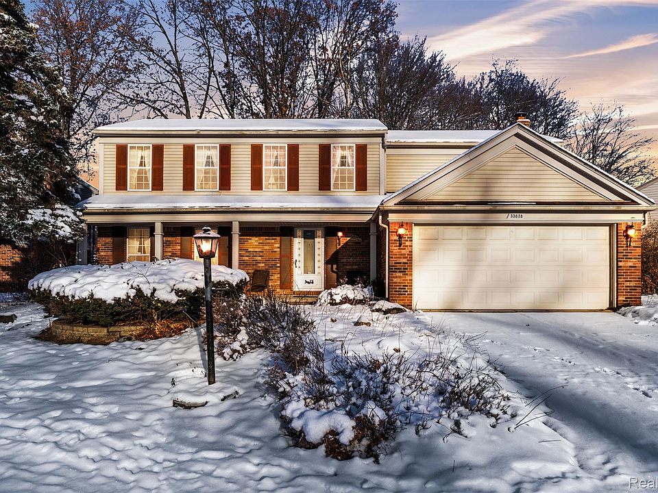 1st image of 33838 Whitewood Pl
