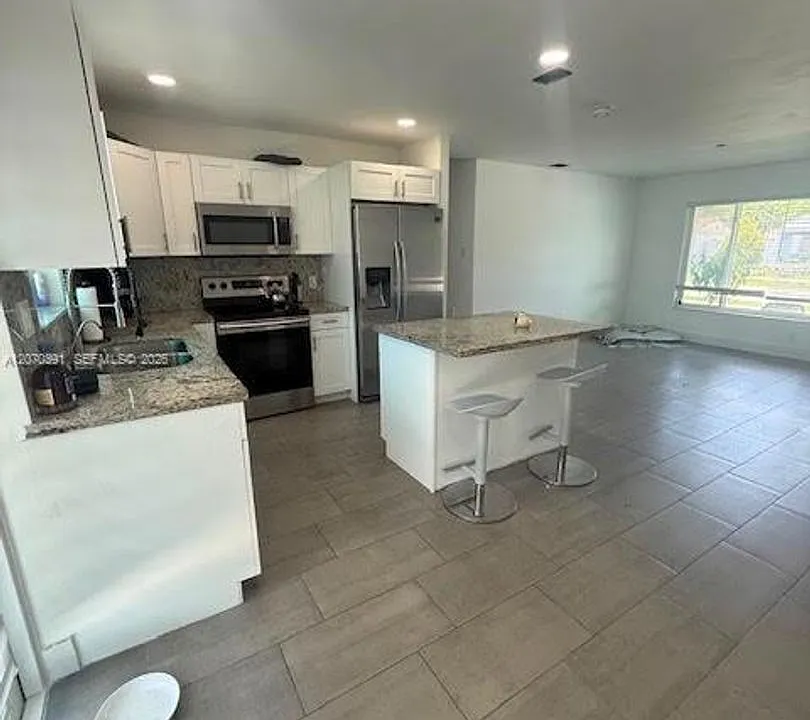 1730 SW 65th Ave
