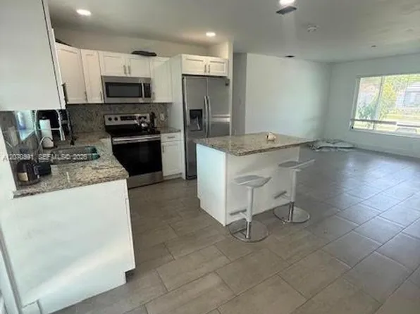 1730 SW 65th Ave, North Lauderdale, FL 33068