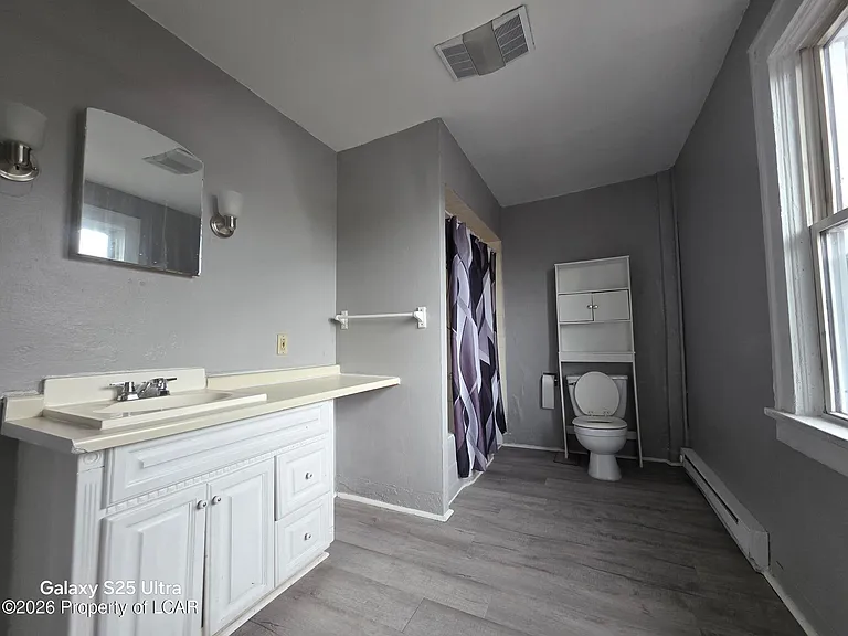 1210 S Main St #C — Photo 15