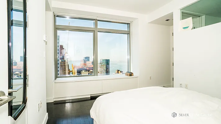 Rented by Silverstone Group USA Corp. | media 41